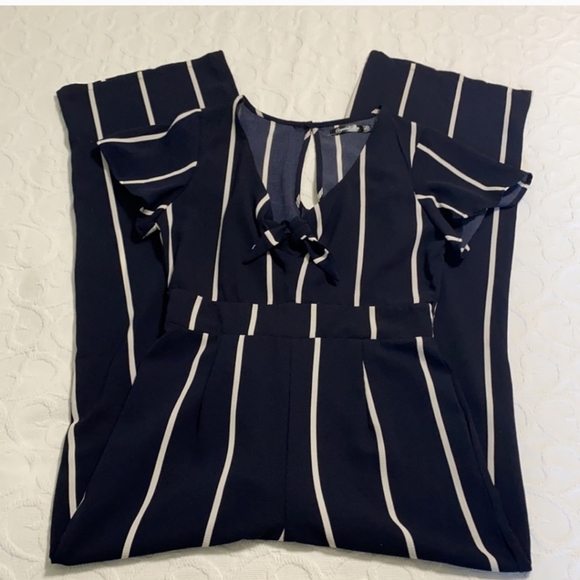 Crystal Bay Jumpsuit Short Sleeve Navy Blue & White Striped Size 7 - Picture 12 of 13